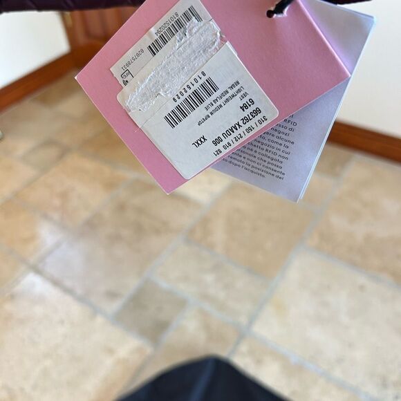 Men’s Gucci, X Northface puffer vest size XXXL with dust bag - Picture 6 of 9